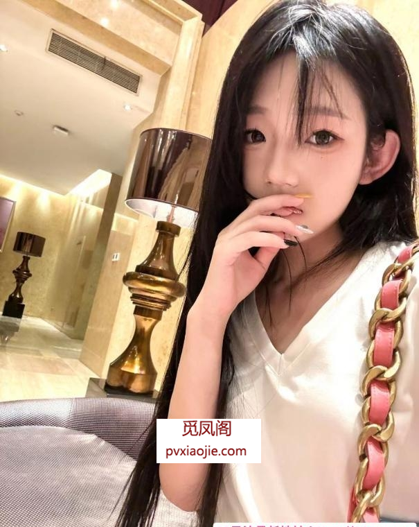 零零后三点粉嫩小妹妹