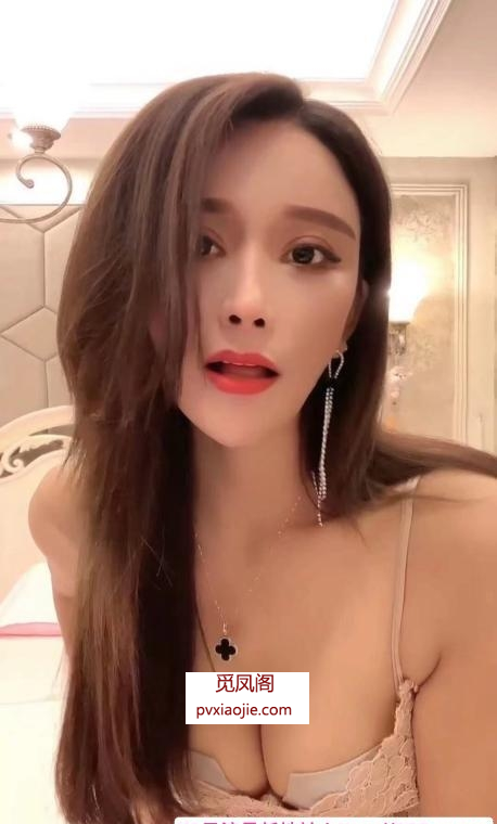 巨乳反差骚浪御姐