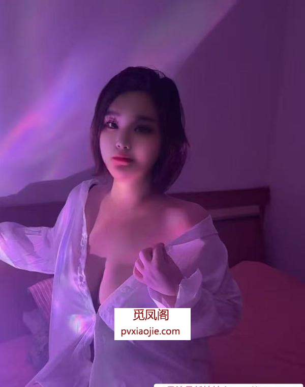 铁西短发大胸妹妹