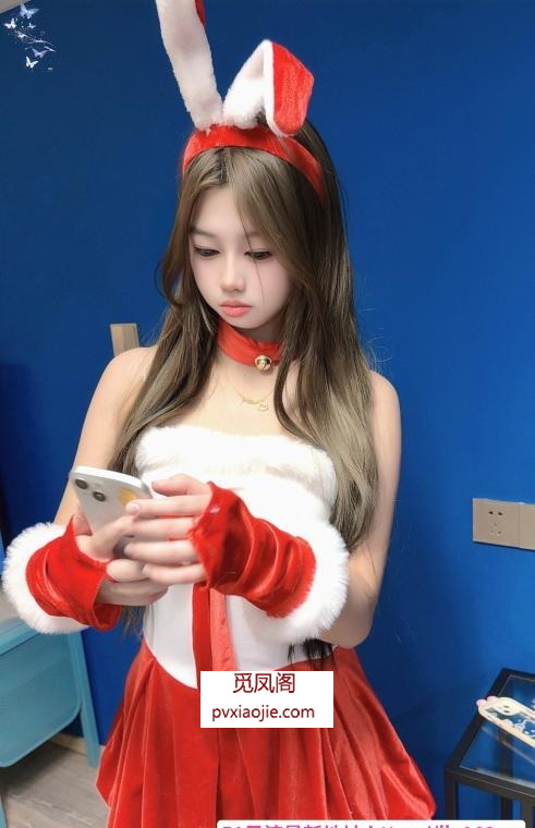 舌到饱的嫩妹萌萌